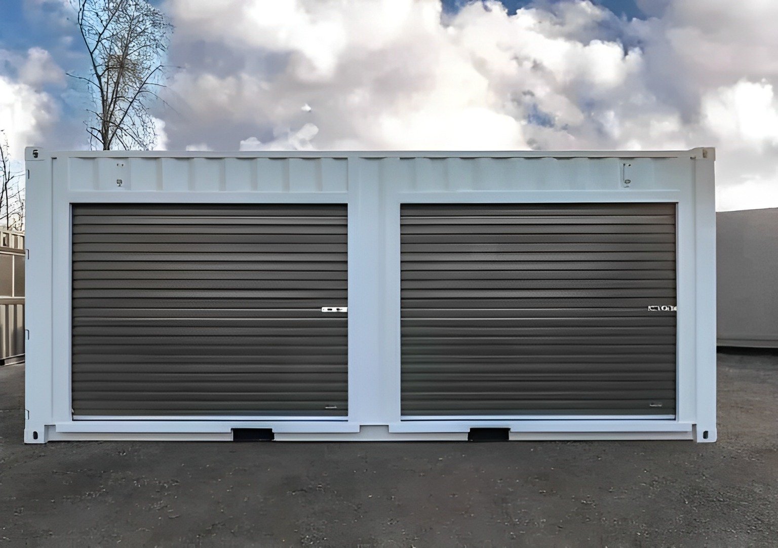 20 ft - 2 roll up door - Image 4