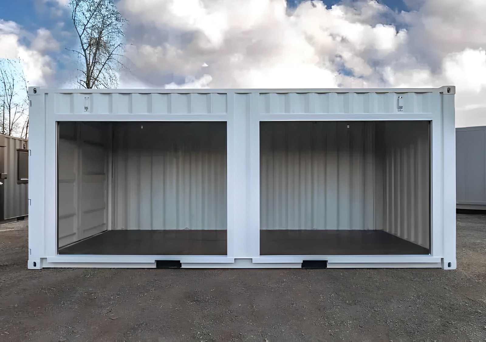 20 ft - 2 roll up door - Image 2