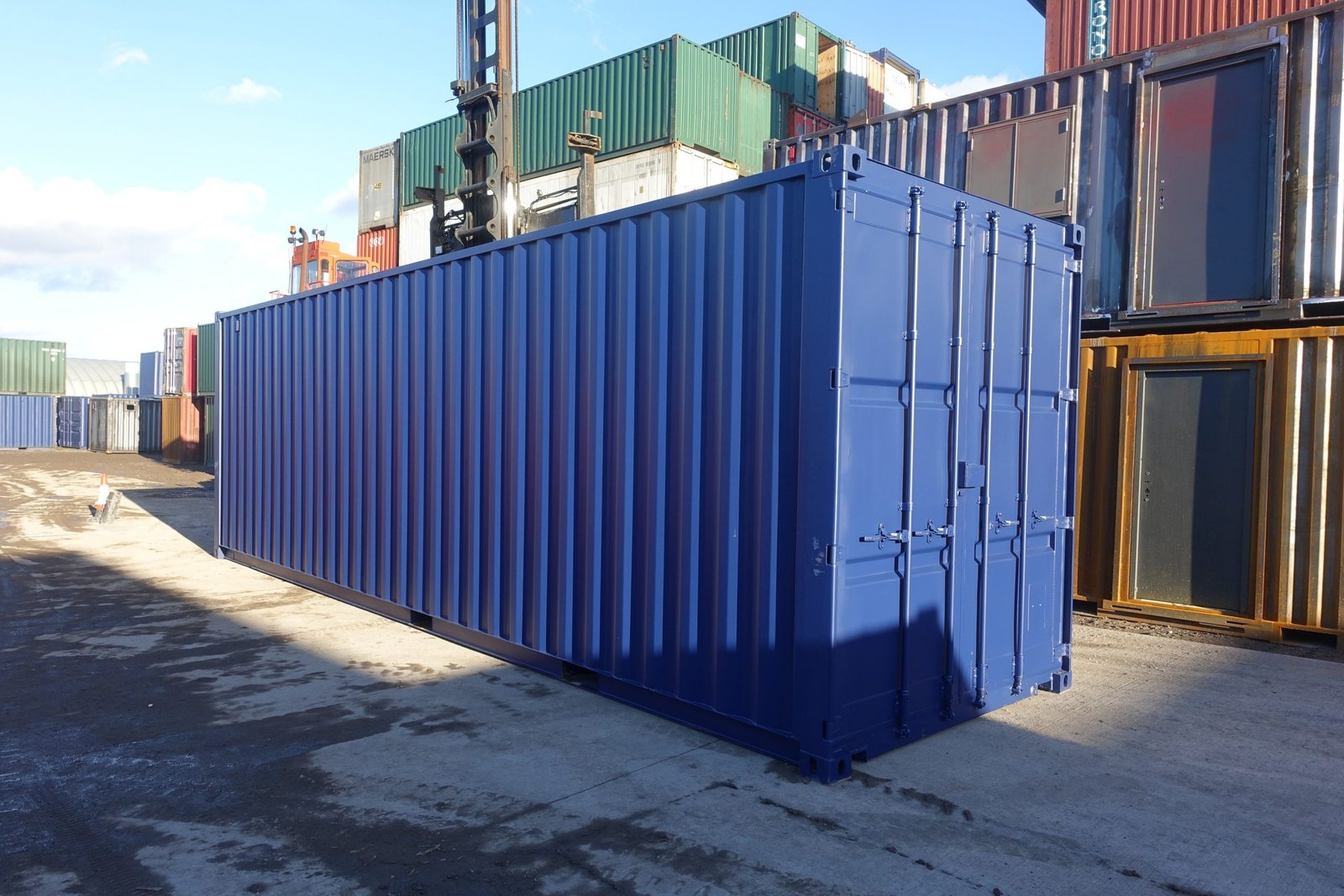 30 ft Standard Shipping Container - Image 5